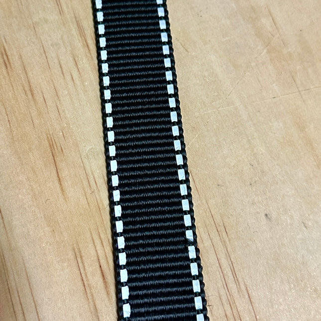 Reactive Reflective Black Lead image 0