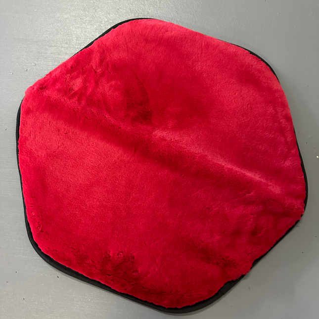 Red Faux Fur Hex - Training Mat (Special Buy) image 0