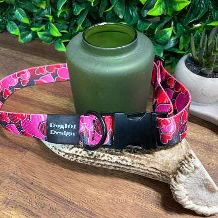 Red Heart Metal Clip Collar image 0