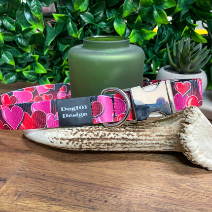 Red Heart Metal Clip Collar image 1