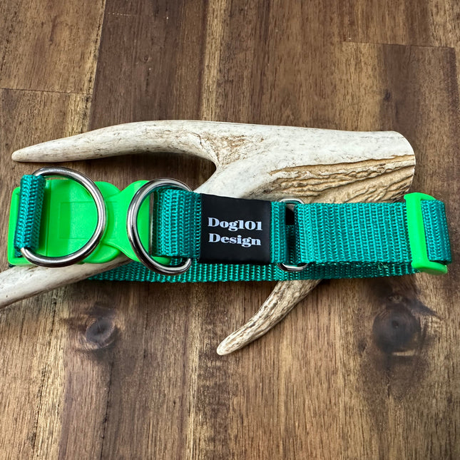 Green - Green Clip Double Up Collar image 0